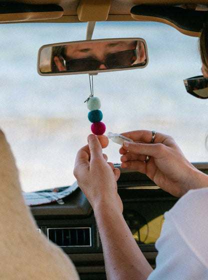 Roadie Smelly Balls - Honeysuckle